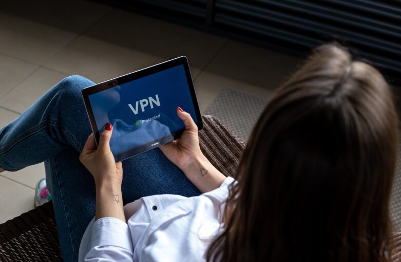 Consigli per restare connessi a Internet in vacanza